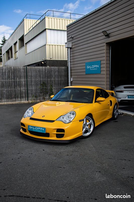 PORSCHE 911 (996) GT2