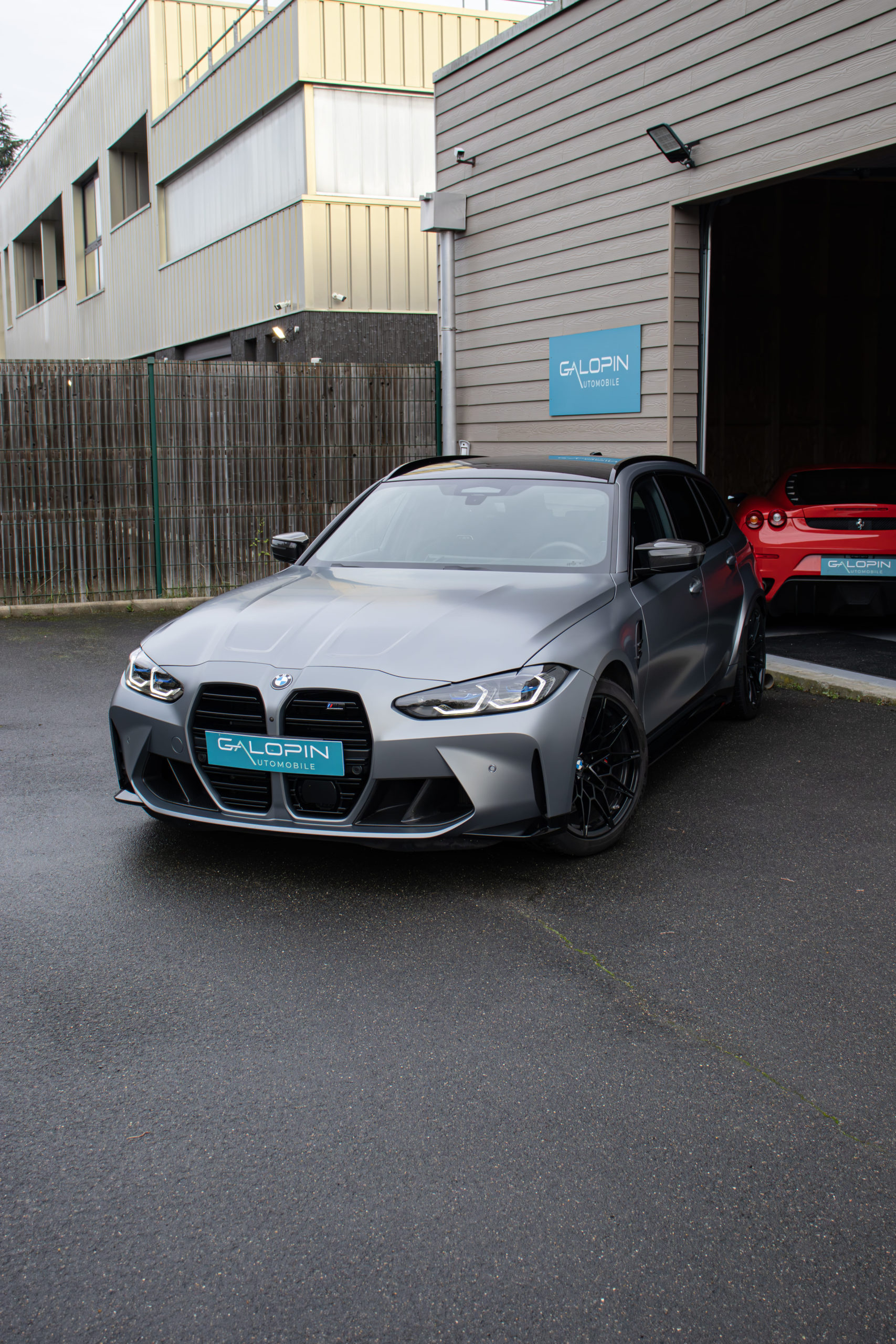 BMW M3 TOURING (G81)