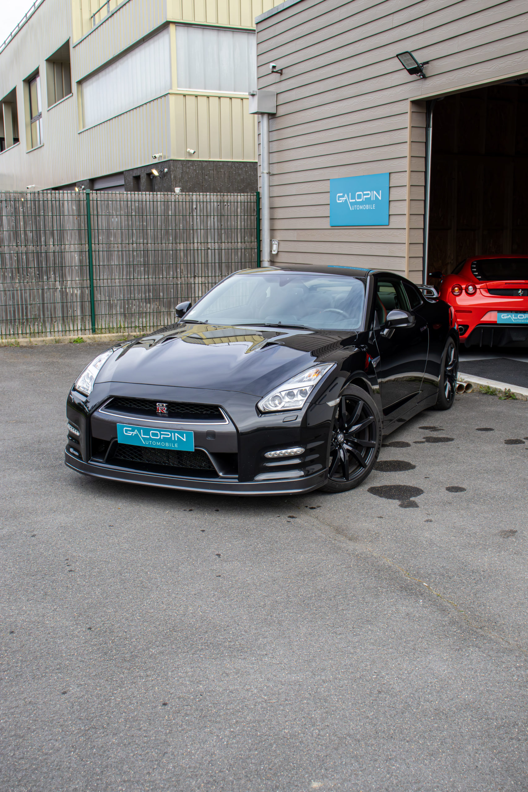 NISSAN NISSAN GT-R (R35) BLACK ÉDITION